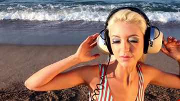 Mid Summer Reminiscing Old School Progressive House Mix Volume I